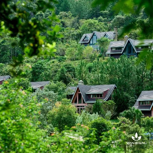 Lat Valley Retreat Village, hotel en Dankia