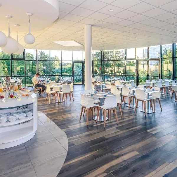 Mercure Poitiers Site du Futuroscope, מלון בשאסנוי-דו-פוואטו