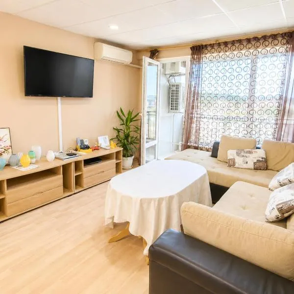 Galina Apartment, Hotel in Kardschali