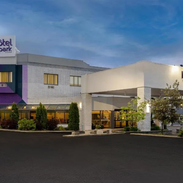 Spark by Hilton Montreal Brossard, hotel in Brossard