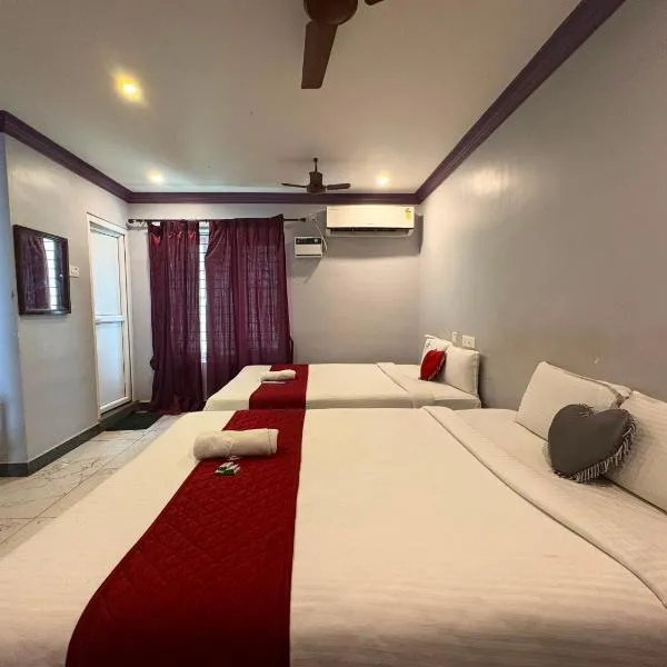 Sunrise Beach Resort, hotel a Pondicherry