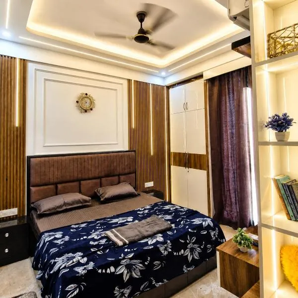Casa Serene A Peaceful Couple's Stay & Office Nook, hotel em Noida