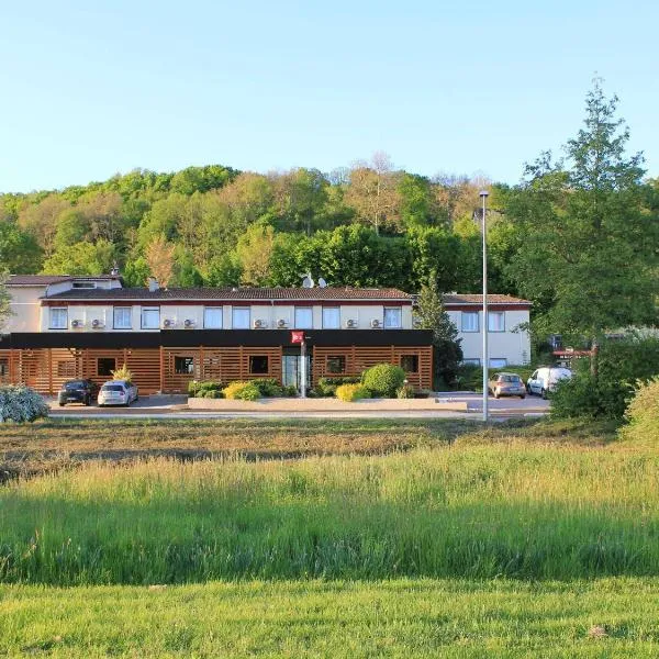ibis Aurillac, מלון באורילק
