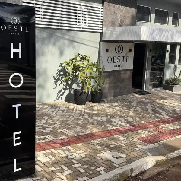 Oeste Hotel, ξενοδοχείο σε São Lourenço do Oeste
