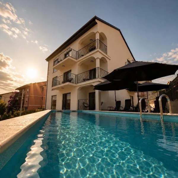 Villa Stella di Fiume - Pool - Free EV - Self check in, hotel a Fiume (Rijeka)