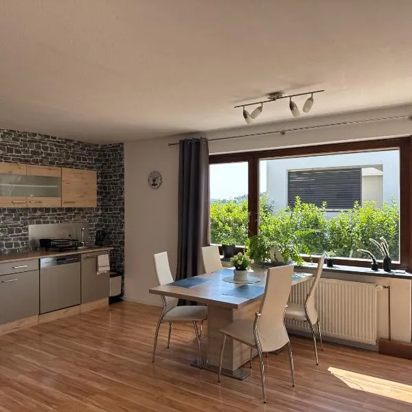 95qm Wohnung für 6, 3 Schlafzimmer, ruhig & stadtnah, Parkplatz, hotel a Bad Hersfeld