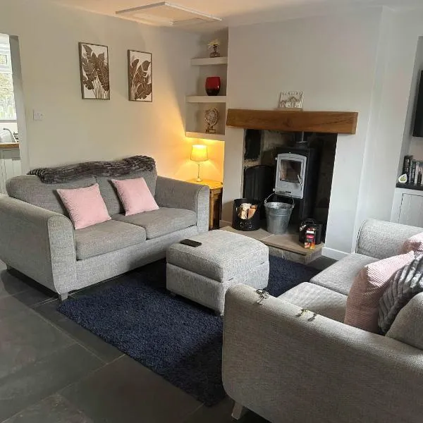 2, The Lodge, Tideswell, hotel v destinácii Tideswell