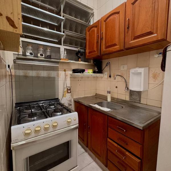 Apartamento em Copacabana ao lado da praia e metrô - Foto 4