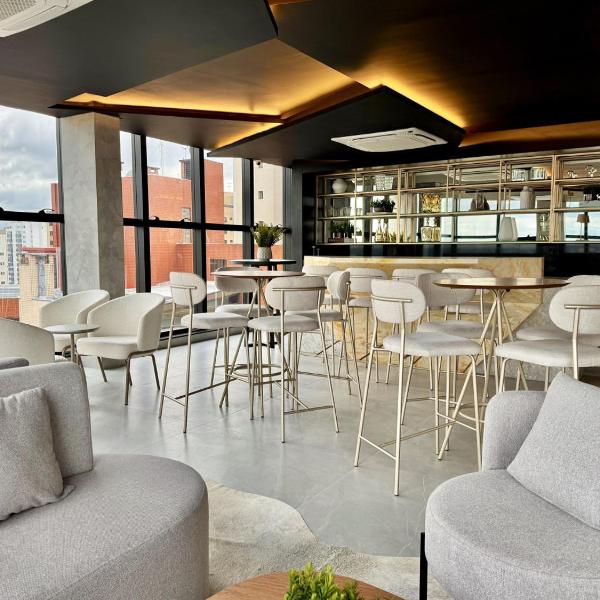 Diamond Batel - Apartamentos by UROOMS - Foto 4
