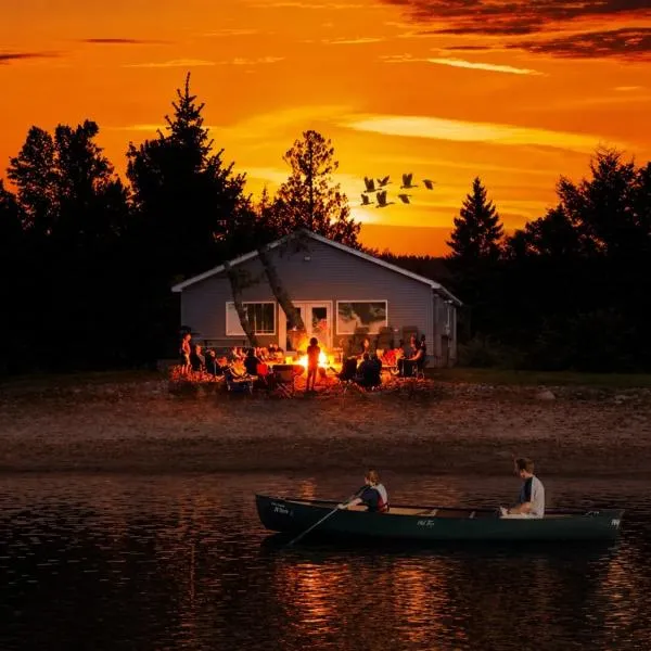 Cozy Home Lake Huron II, hotel Au Gresben