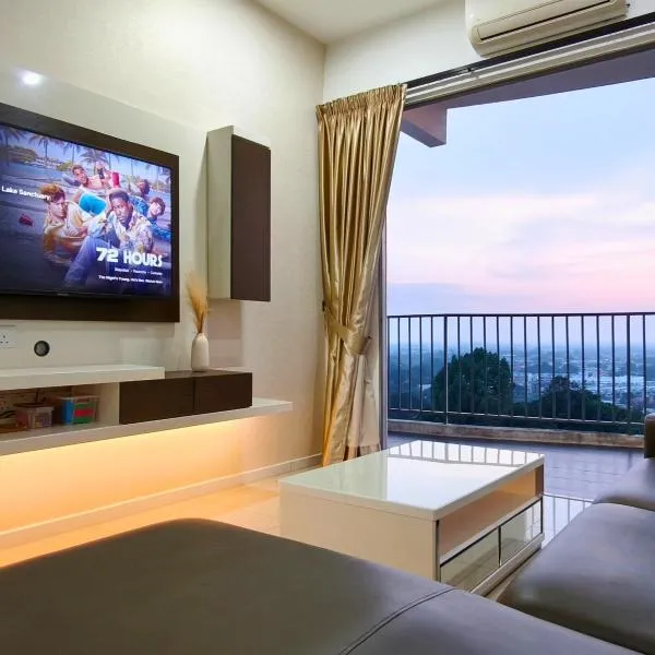 Lotus Lake - 10 Pax - 3BR - 2 mins to Lake Garden, hotel em Taiping