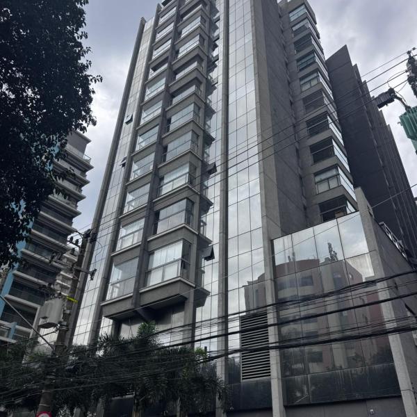 Moema 49m2 Metro, Shopping Ibirapuera e Garagem