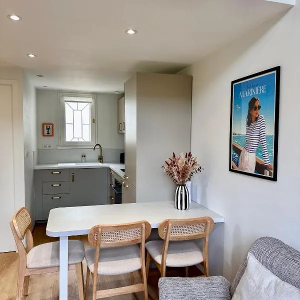 Maison avec jardin à 5 min à pied de la plage, clim et parking, готель у місті Руаян