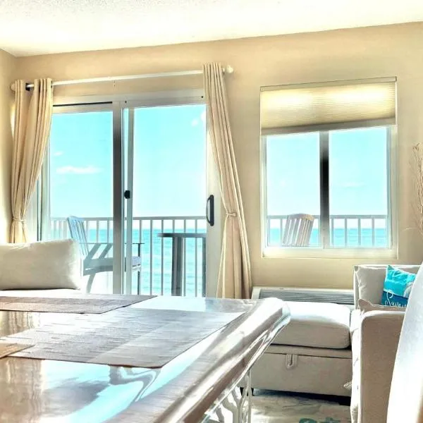 Boardwalk Oceanfront Condo with Panoramic Views، فندق في فرجينيا بيتش