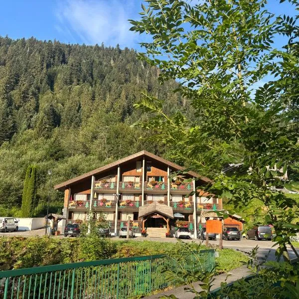 Au Bois de Lune, hotel di Chatel