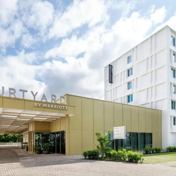 Courtyard by Marriott Ghent, hotel din Gent