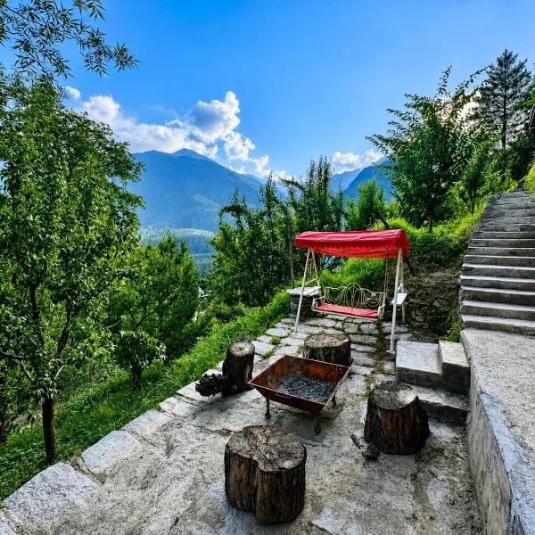 Mahima Cottage - Near Waterfall with wooden Bridge, hotel in Manāli