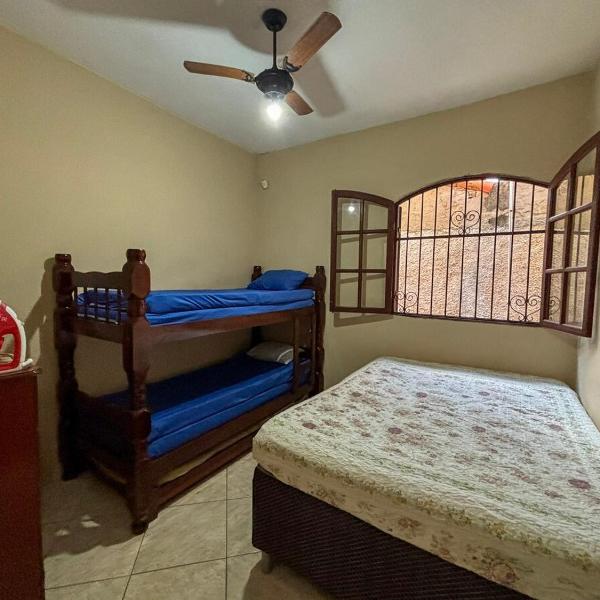 Casa com Piscina, Churrasqueira e Ar Condicionado - Foto 2