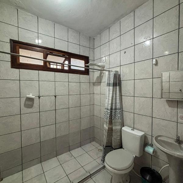 Casa com Piscina, Churrasqueira e Ar Condicionado - Foto 3