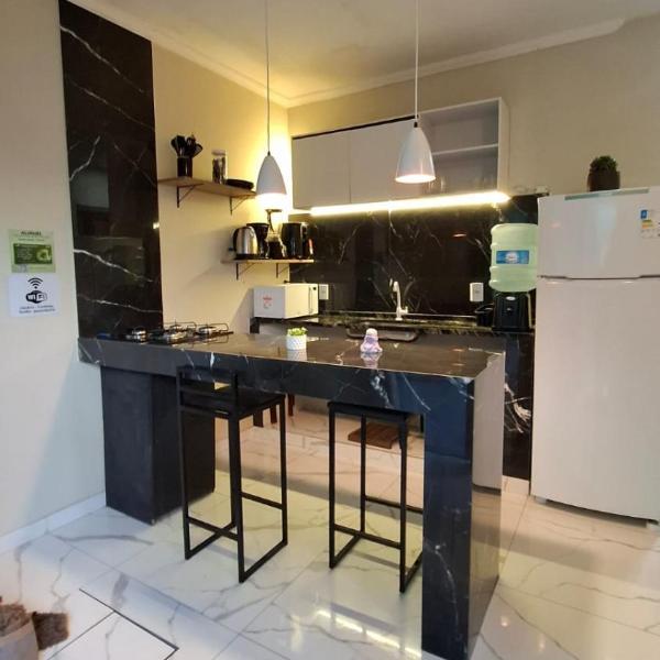 Casa Tartaruga cerca de la playa y centro con patio y parrila -- Hospedagem verde 4