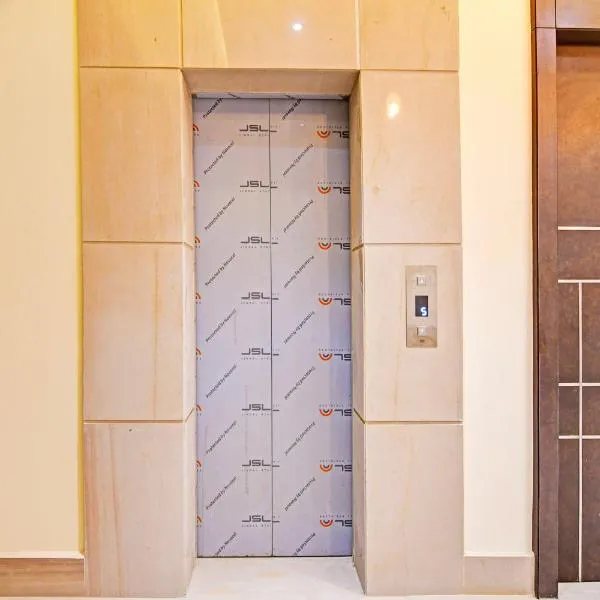 Super Hotel O SAMOTEL, hotel din kolkata