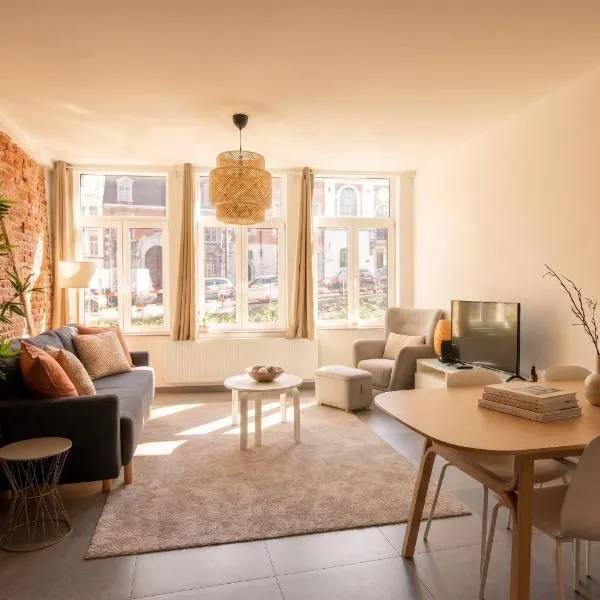 Residence Royal Sélys, City-Center - Bike Parking and Outdoor, hotel a Lieja
