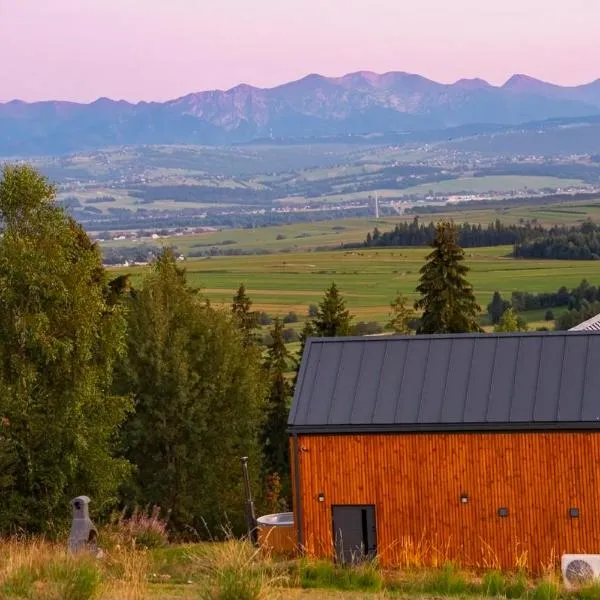 Sielanka Ponad Mgłami domek z balia i widokiem na Tatry, hotel v destinaci Klikuszowa