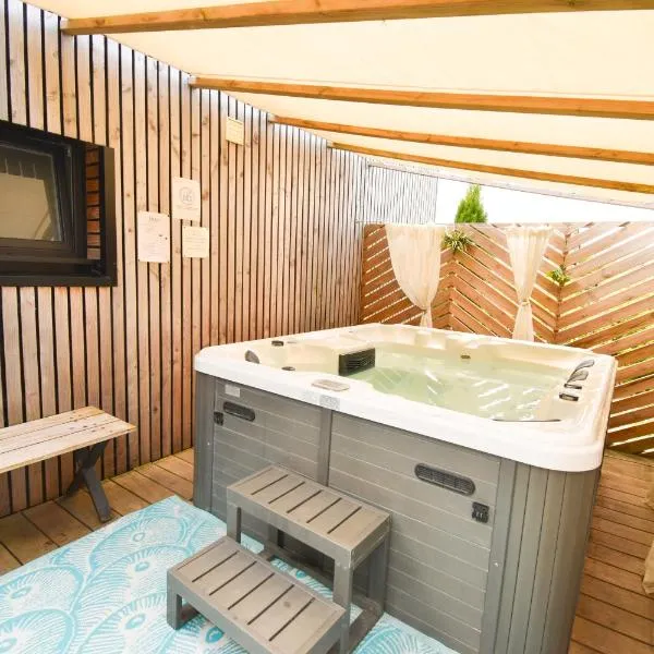 Studio les 2 fées - Jacuzzi - Forêt de Brocéliande, hotel v destinácii Montfort-sur-Meu