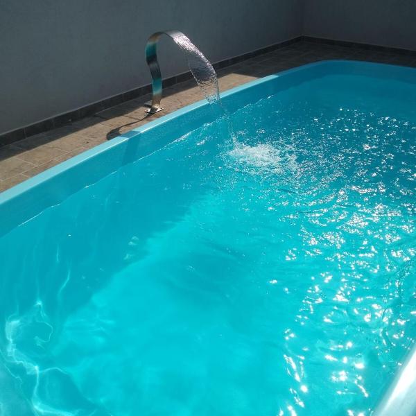 Casa Nova, 3 quartos com ar e piscina aquecida 35 graus