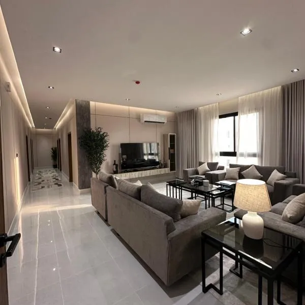 شقة مودرن آنيقة 4 غرف, hotel u gradu Al Hubar