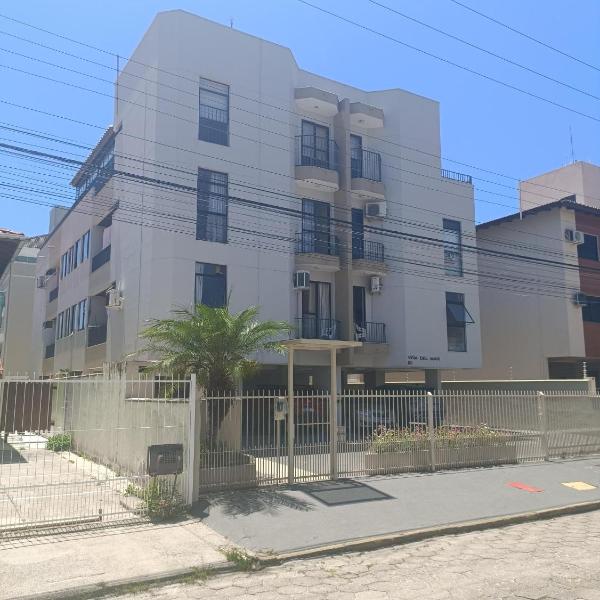 Apartamento 2 quartos na praia dos ingleses, apenas 150mts do mar