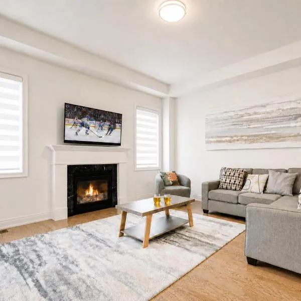 Very Modern New Luxury House in RichmondHill, hotel en Richmond Hill