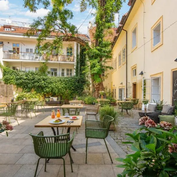 Monastery Garden Prague, hotel di Prague