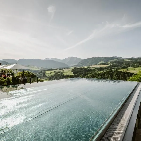 Bergkristall - Mein Resort im Allgäu: Oberstaufen şehrinde bir otel