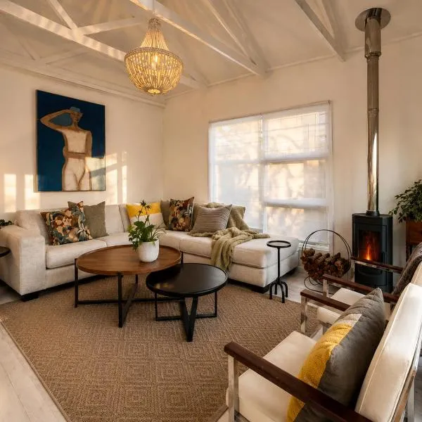 Beach House by Beach Collection Winelands, Hotel in Strand