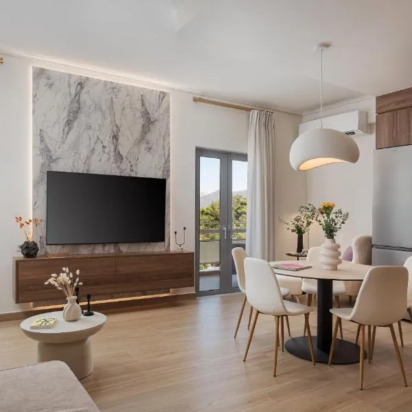 Arcadian Design Loft，位于特里波利斯的酒店
