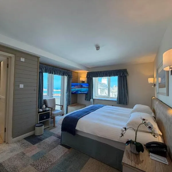 카스텔에 위치한 호텔 Cobo Bay Hotel