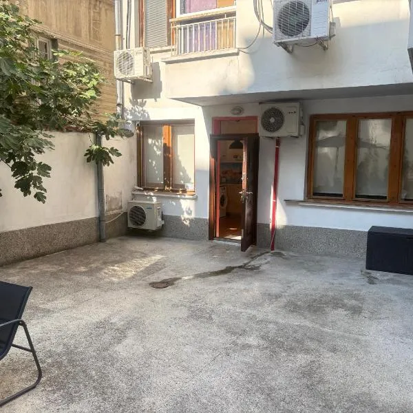 Comfy apartment in the heart of Varna, hotel i Varna