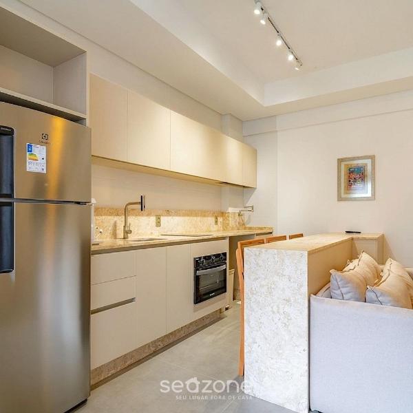 Studio em Cond. c/ Piscina e vista Cidade AMI0413