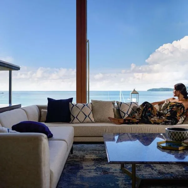 V Villas Phuket - MGallery Collection, hotel v destinácii Panwa Beach