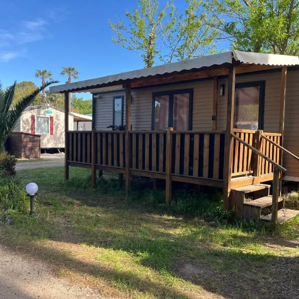 Mobil home 6 personnes à 400m de la mer, Hotel in Argelès-sur-Mer