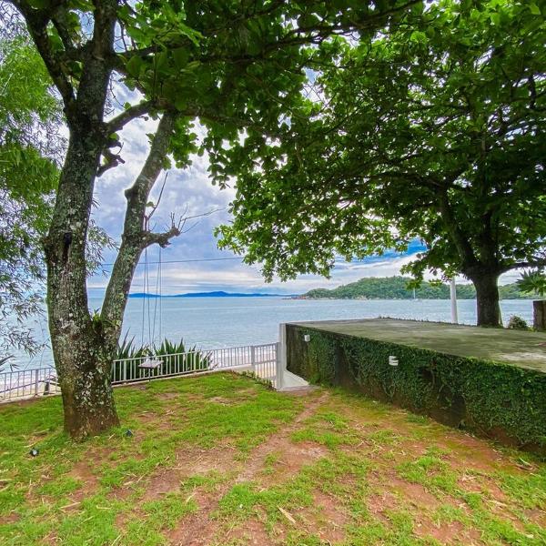 Costeira da Armação - Frente Mar - Quintal com Acesso á Praia 0501
