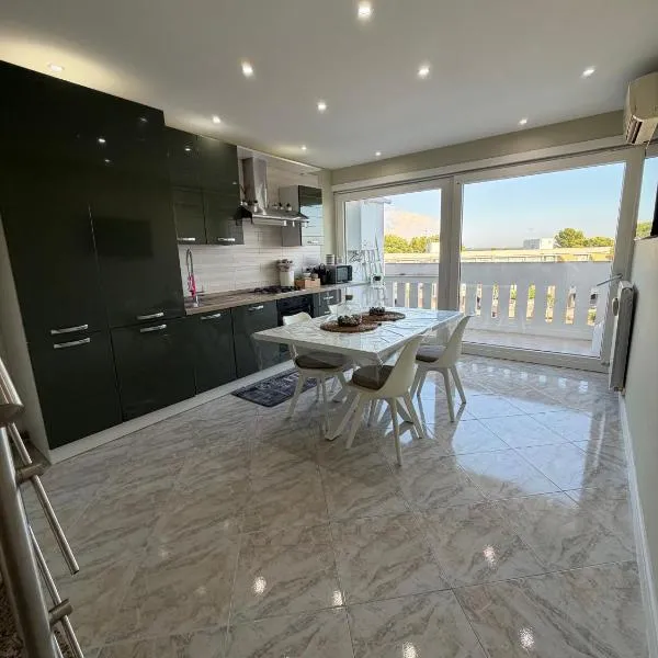 Galileo House Ampio Duplex, Hotel in Taranto