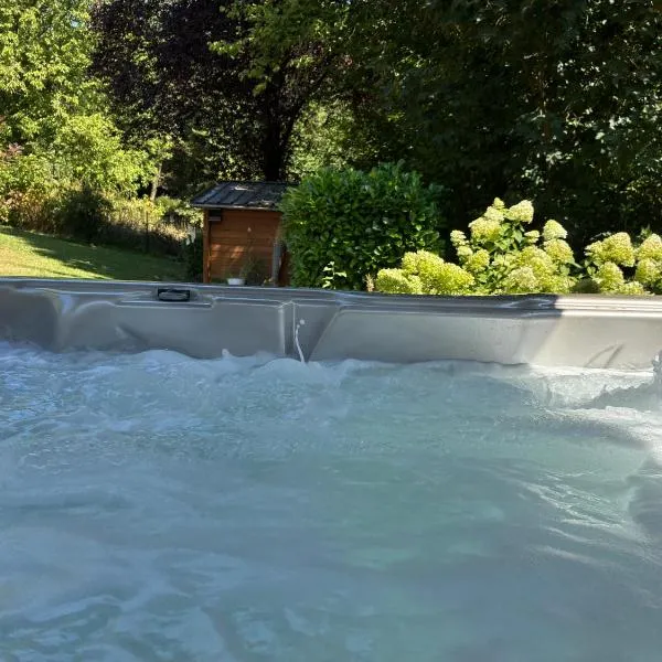 L'Entre 2 - Jacuzzi privé -Sauna-Balnéo, hotell i Amay