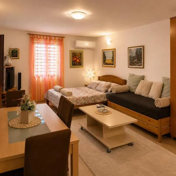 Studio apartman KOTRO, hotel v destinácii Beli Manastir