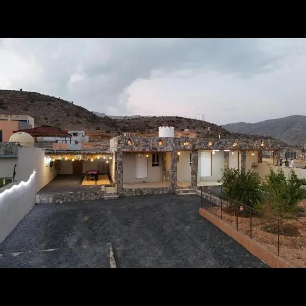 جبل شمس Jabal Shams sunset House, hotelli kohteessa Dār Sawdāʼ