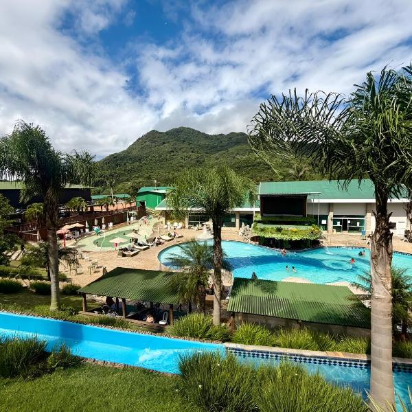 Apartamento 402 para 6 pessoas no Capivari Eco Resort