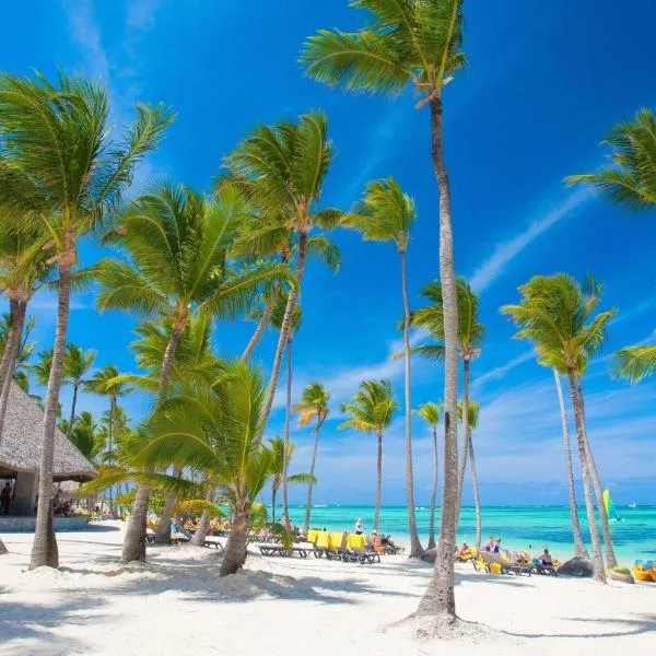 VACATION Homes HOTEL Villas and Suites Bavaro - playa Los Corales - wifi - SPA - Beach CLUB, hótel í Punta Cana