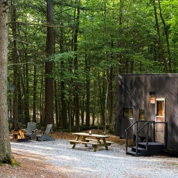 Postcard Cabins Mount Adams, Outdoor Collection by Marriott Bonvoy, hotel sa Glenwood