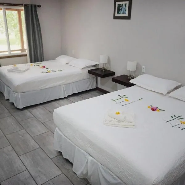 The Log Cab-Inn, hotel San Ignacióban